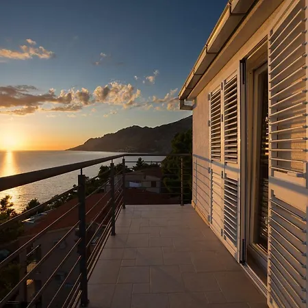 Abuela's Beach House Brela